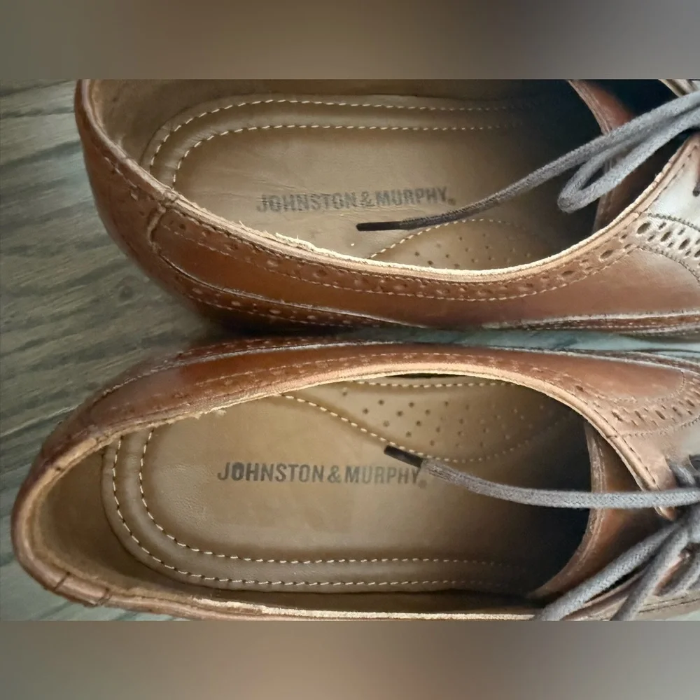 Johnston & Murphy SUTTON WINGTIP  OXFORD Size 9